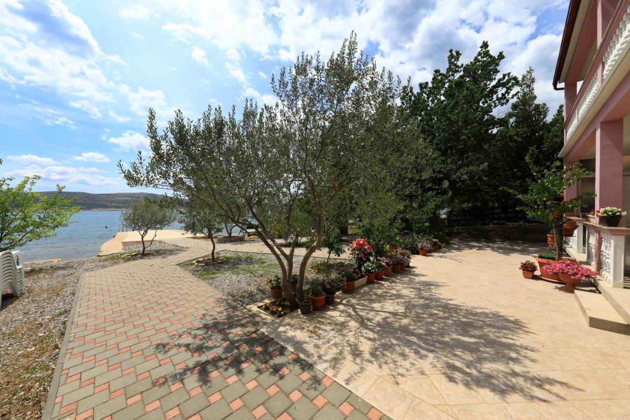 Villa Rajna Starigrad Paklenica Extérieur photo